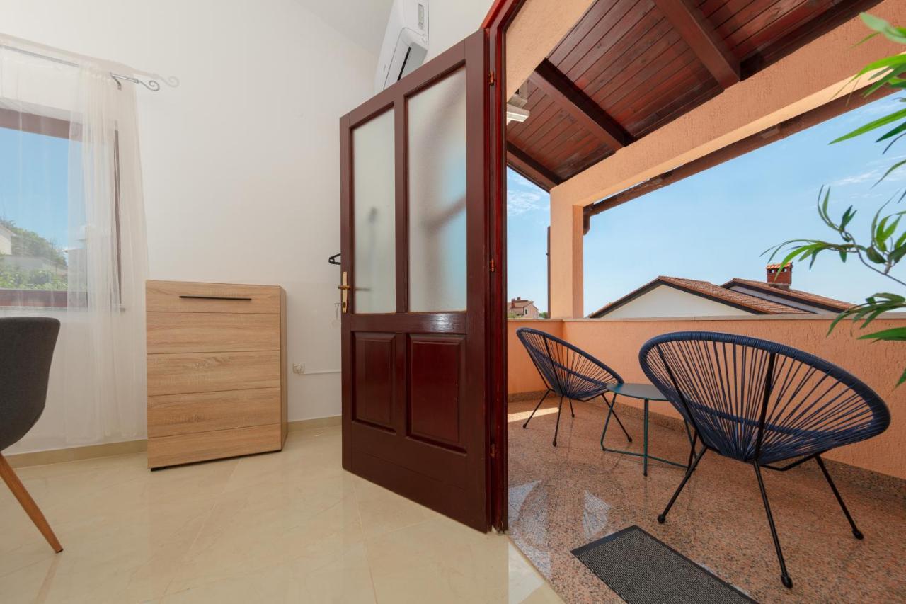 Villa Lili Пула Экстерьер фото