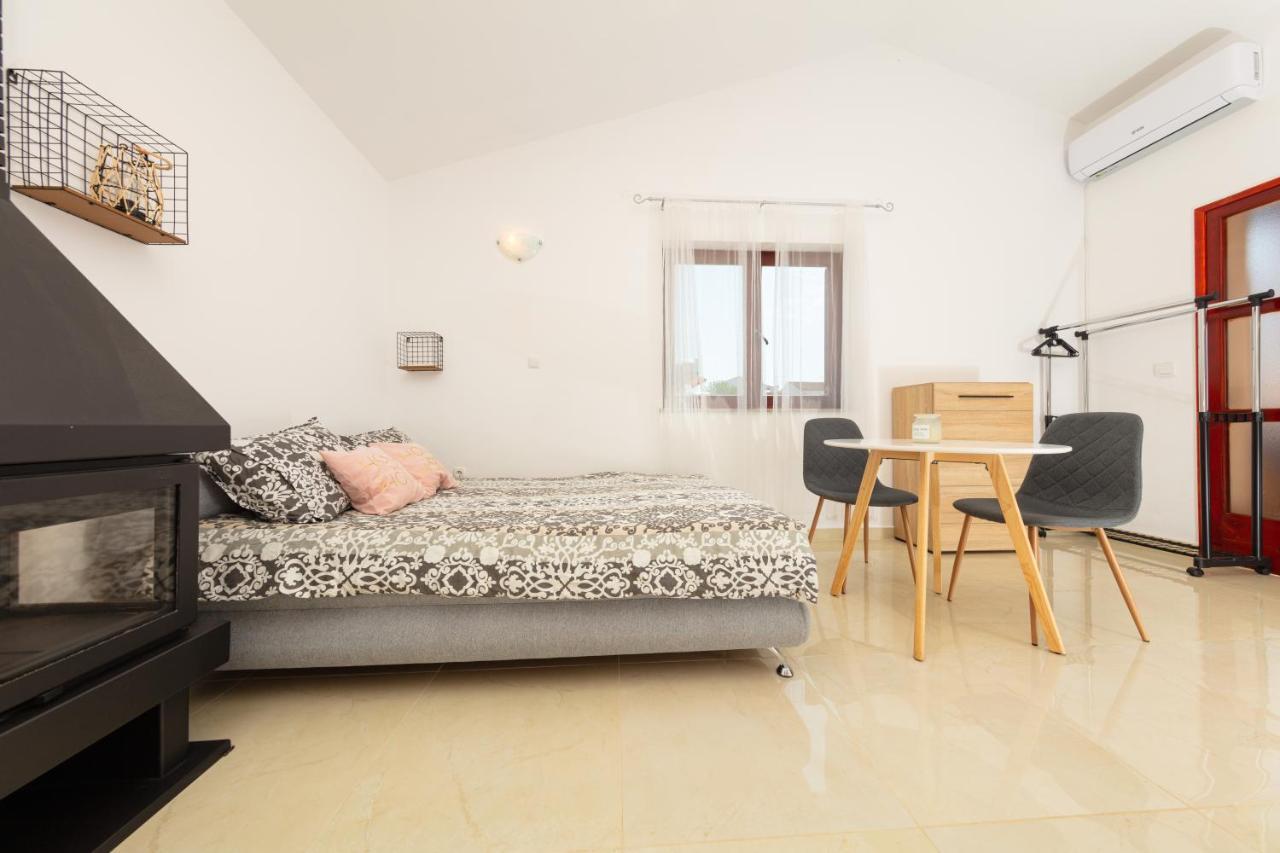 Villa Lili Пула Экстерьер фото